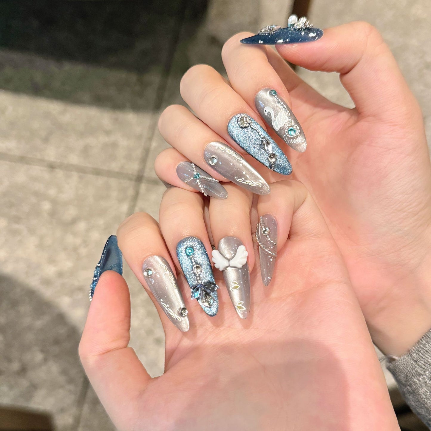 Y series romantic wings swan press on nails
