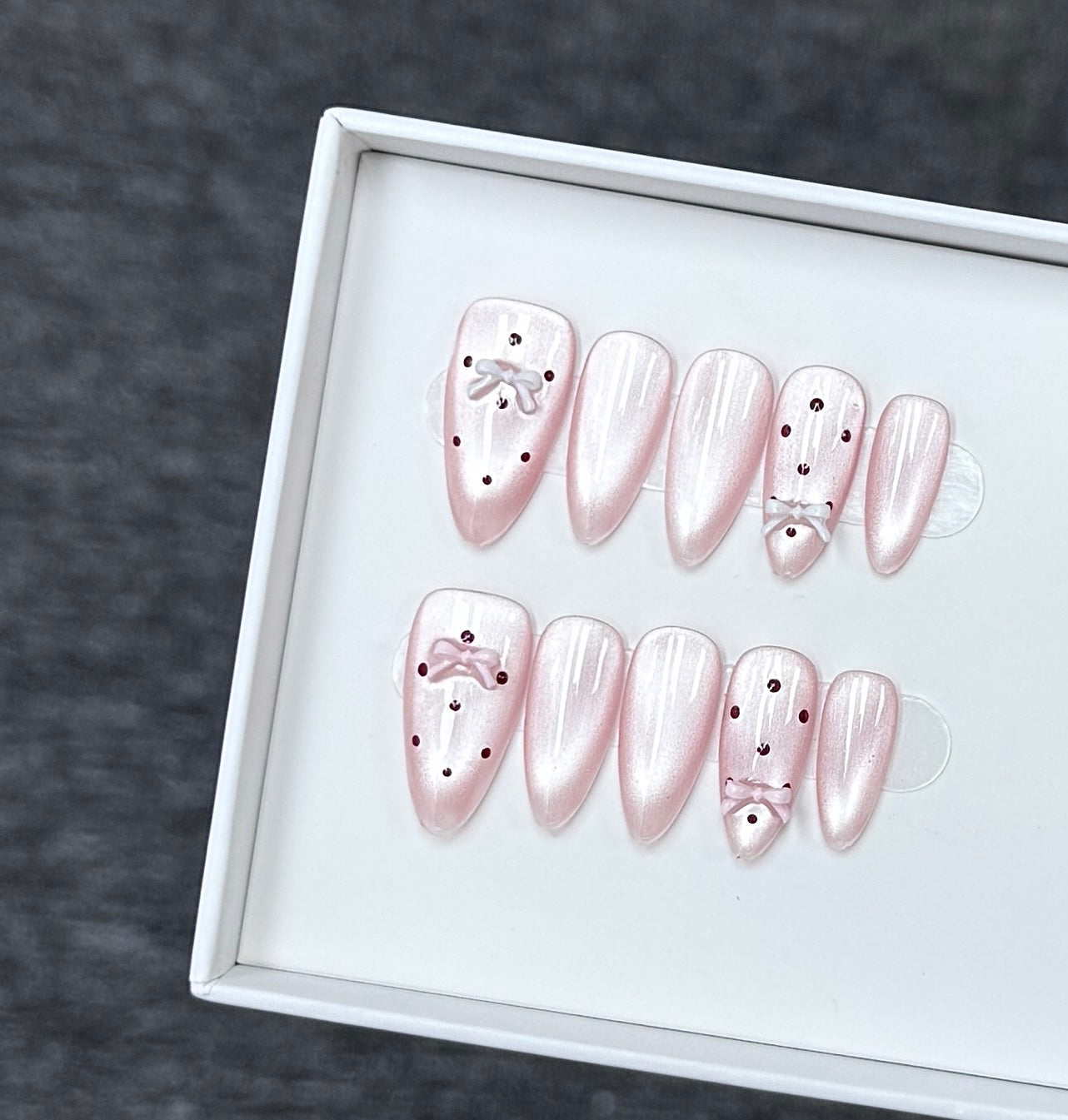 B115 Handmade Pink Cat Eye press on nails